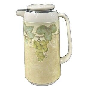 Mikasa Plastic Chablis Thermos Carafe with Lid in Box